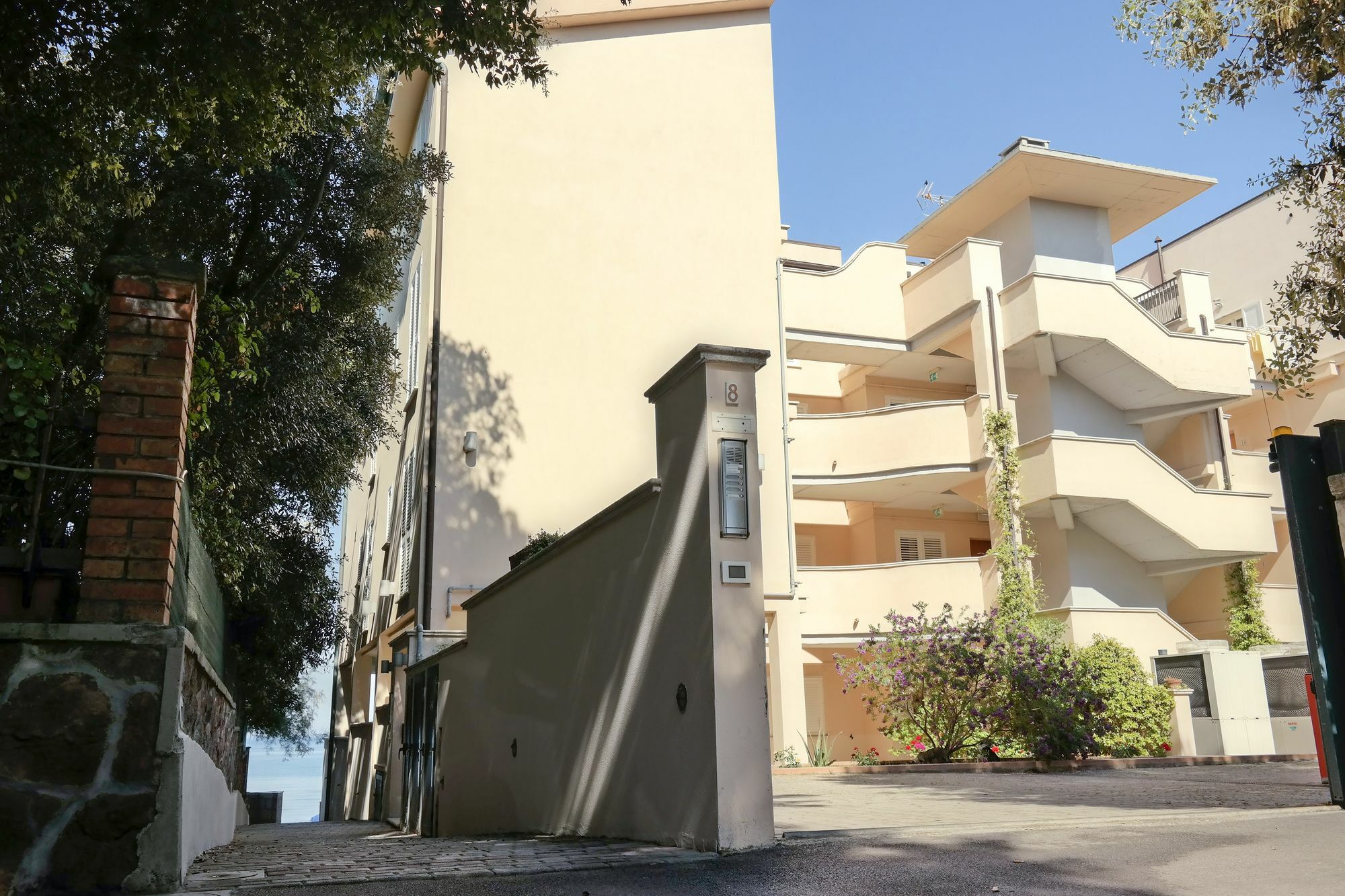 Residence Villa Lo Scoglietto San Vincenzo Exterior photo